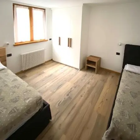 Casa Sosio Martinelli Apartman Isolaccia